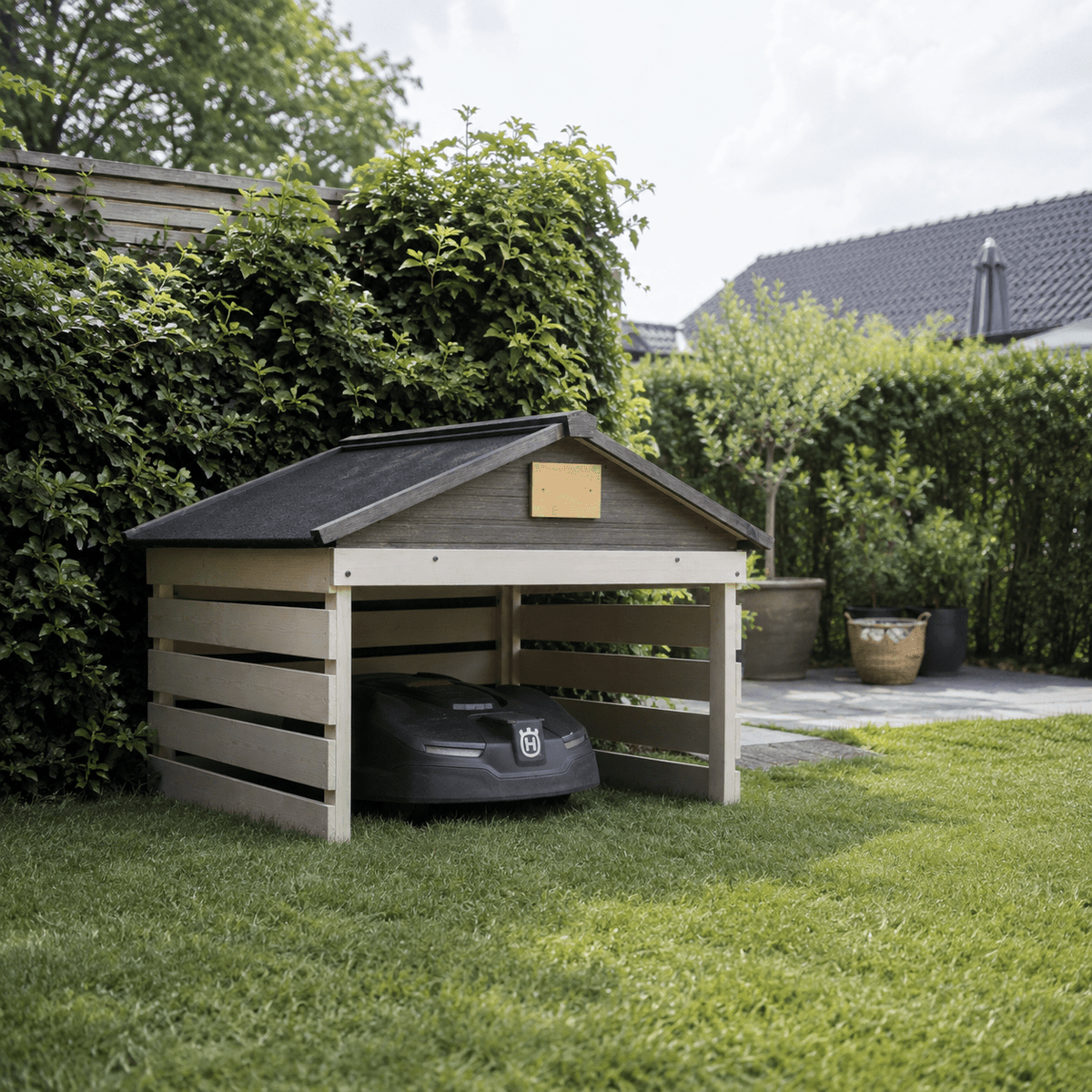 Premium Robotplæneklipper Garage