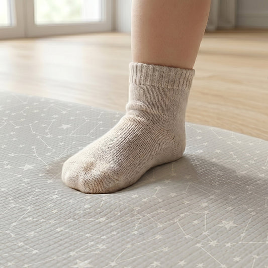 Tumlemåtten Legemåtte – Galakse & Geometri (Ø140 CM)