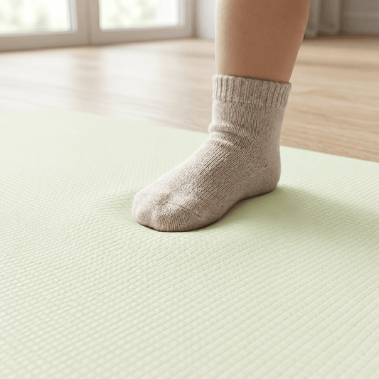 Tumlemåtten Legemåtte – Mint & Oliven (Ø140 CM)