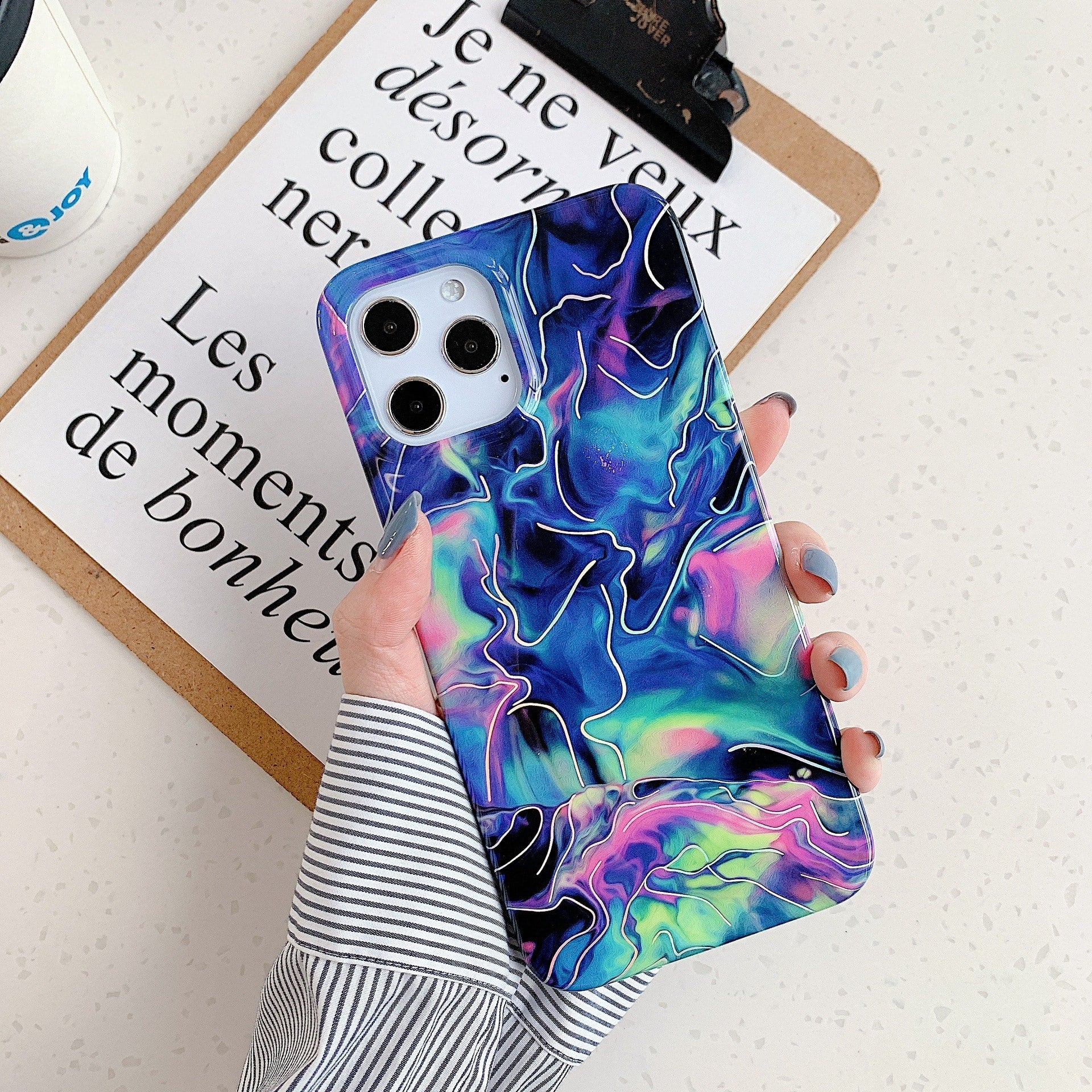 Premium Ultra Tyndt colorfull Phone 12/12 Pro cover
